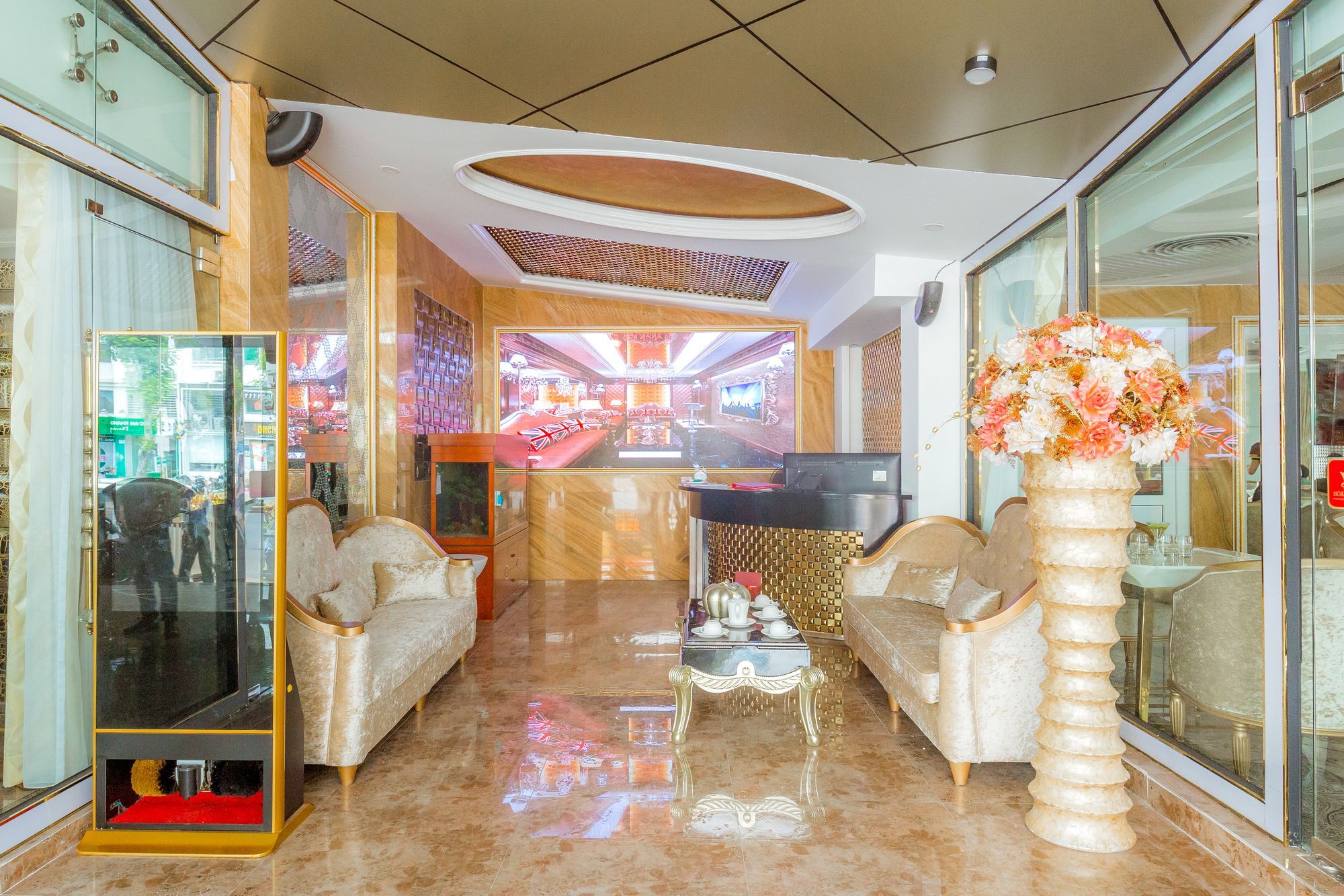 Hoang Trieu Hotel Ho Chi Minh City Bagian luar foto
